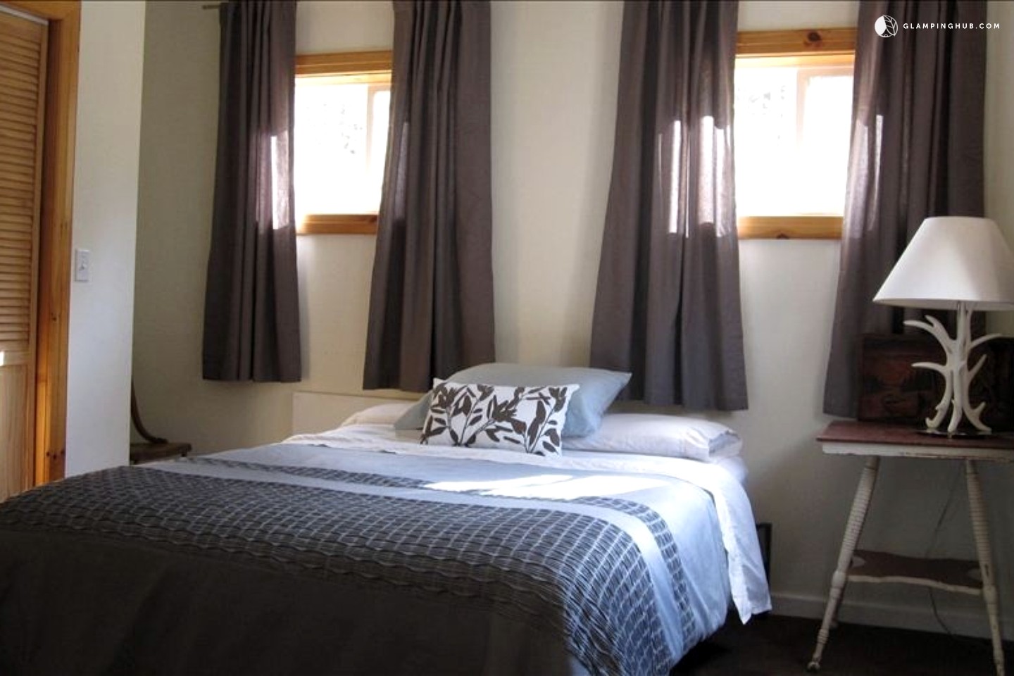 Pet Friendly Contemporary Cabin in New York